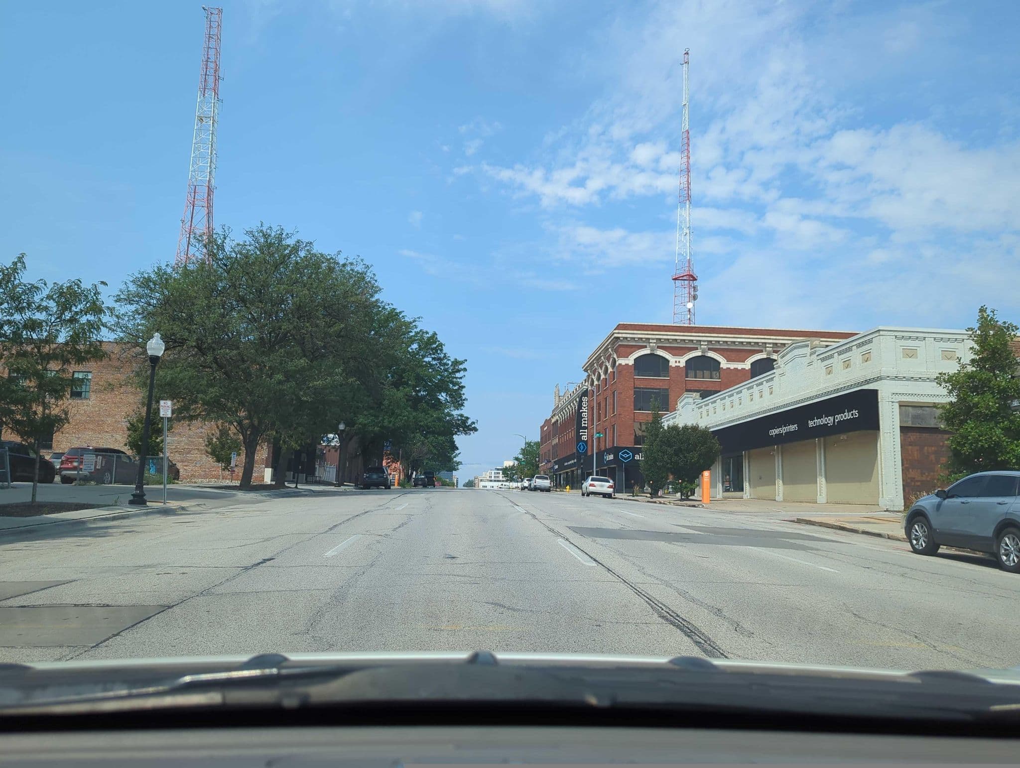 Street view near Holiday Inn Express, Omaha — © midnightcomm (CC BY-SA · Mapillary)