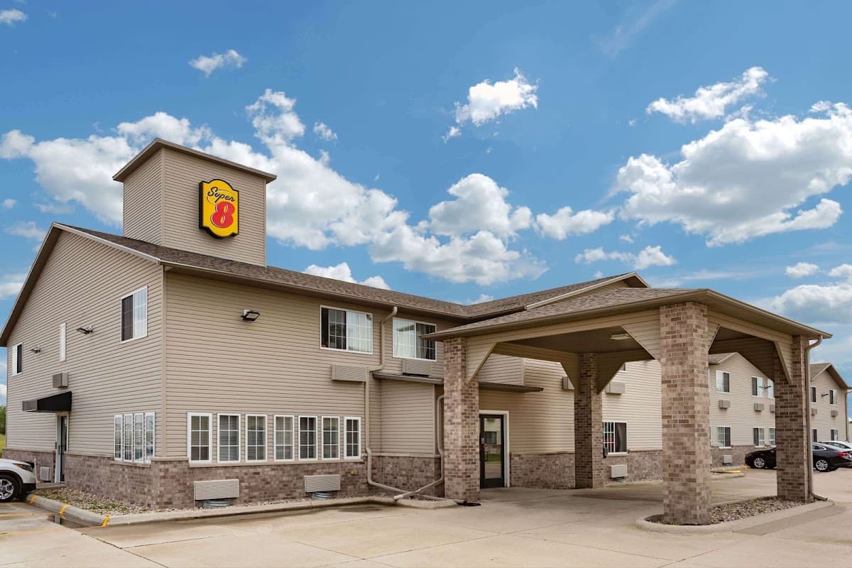 Super 8 by Wyndham Fort Dodge IA, Motel in Fort Dodge