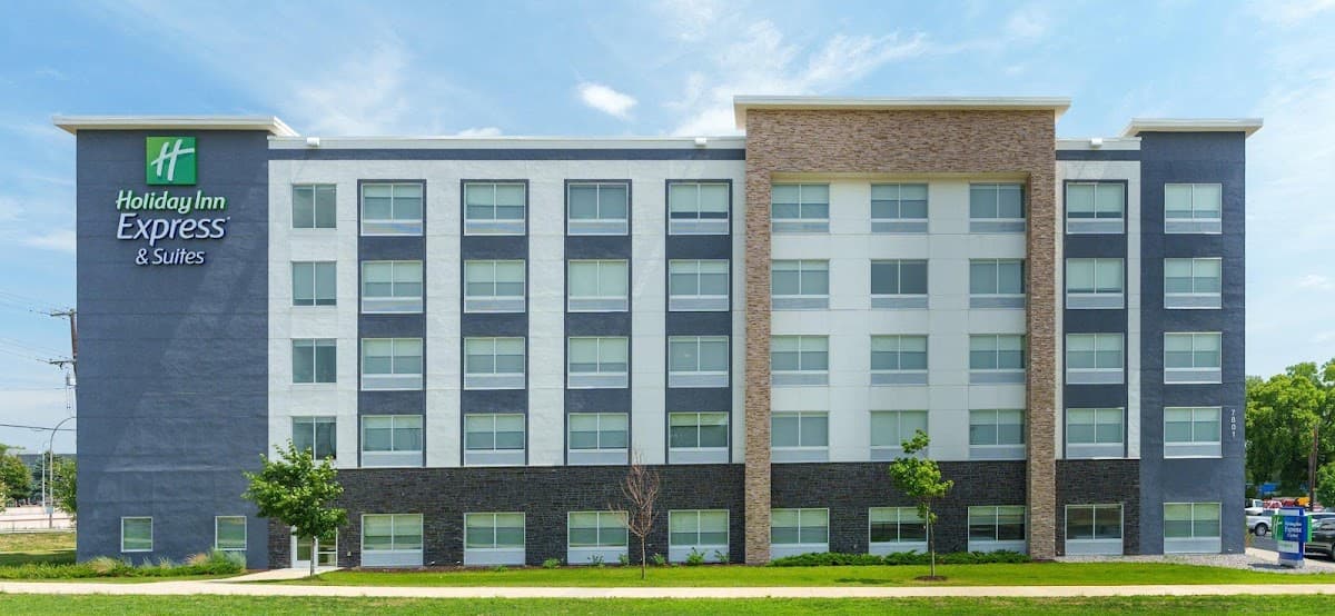 Holiday Inn Express & Suites Mall of America - Msp Airport, Hotel in Richfield