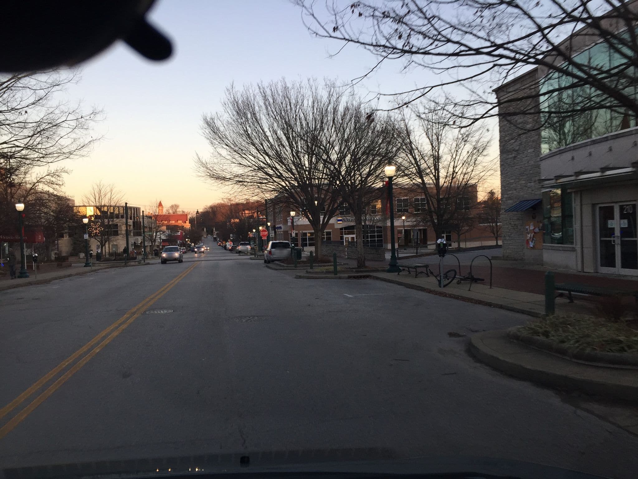 Street view near Graduate by Hilton Bloomington, Ellettsville — © easygoingtodd (CC BY-SA · Mapillary)