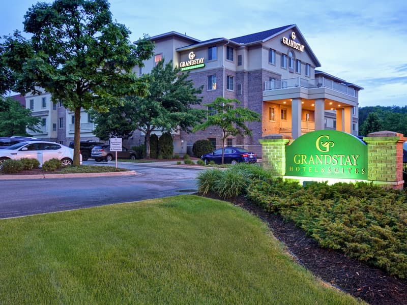 GrandStay Hotel & Suites La Crosse, Hotel in La Crosse