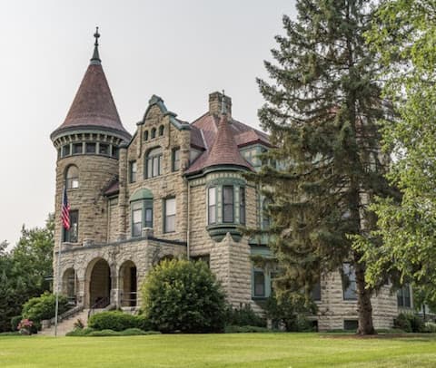 Castle La Crosse Bed and Breakfast, Hotel in La Crosse