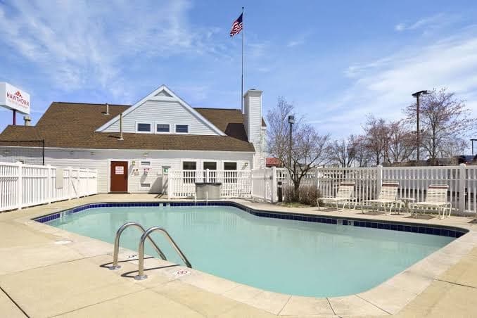 Suburban Studios, Hotel in Fort Wayne
