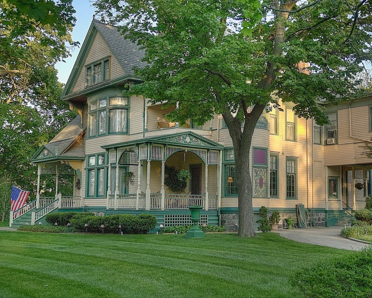 The Oliver Inn, Guesthouse in South Bend