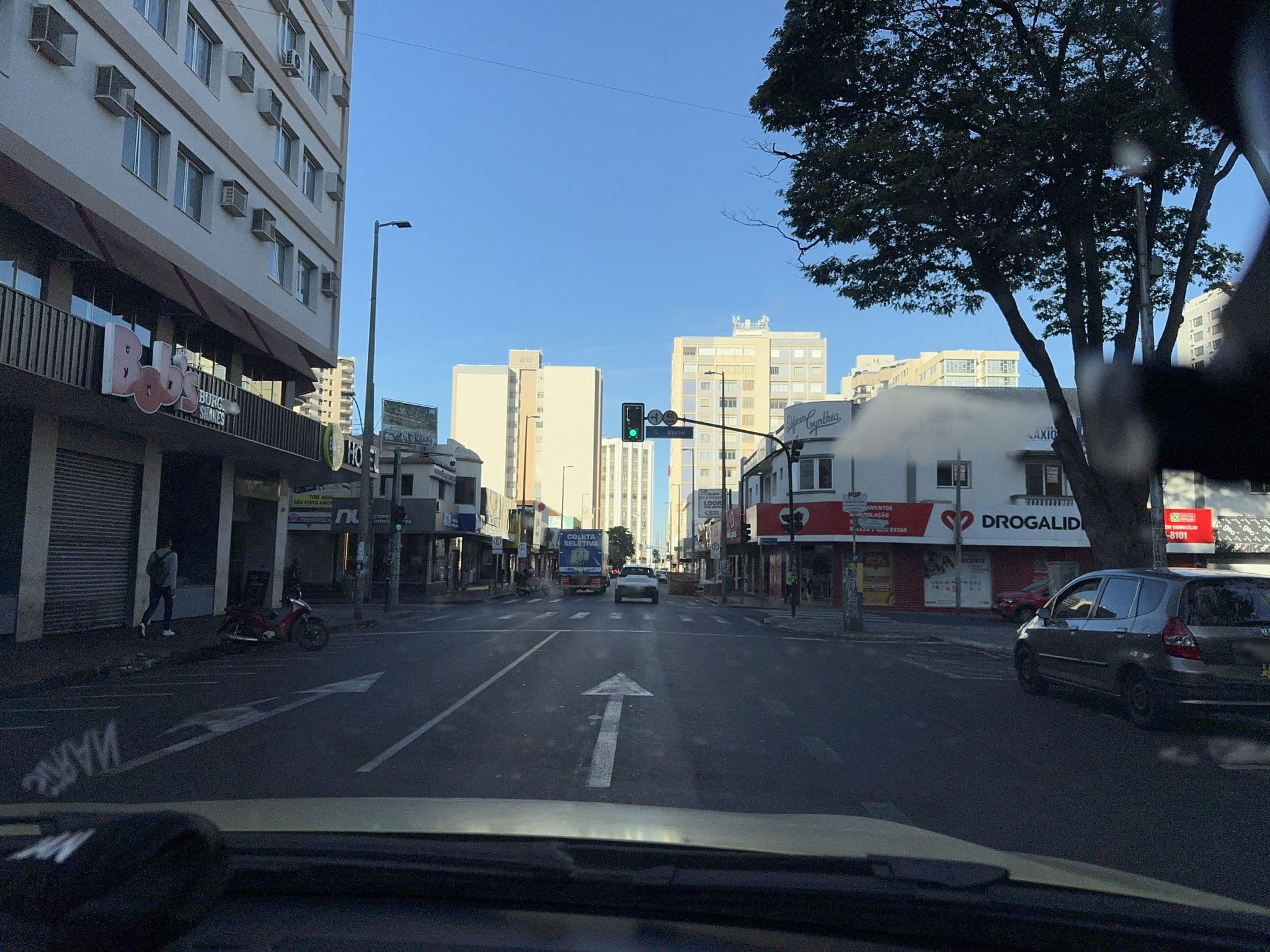 Street view near B&B Hotel, Uberlândia — © Resyalk (CC BY-SA · Mapillary)
