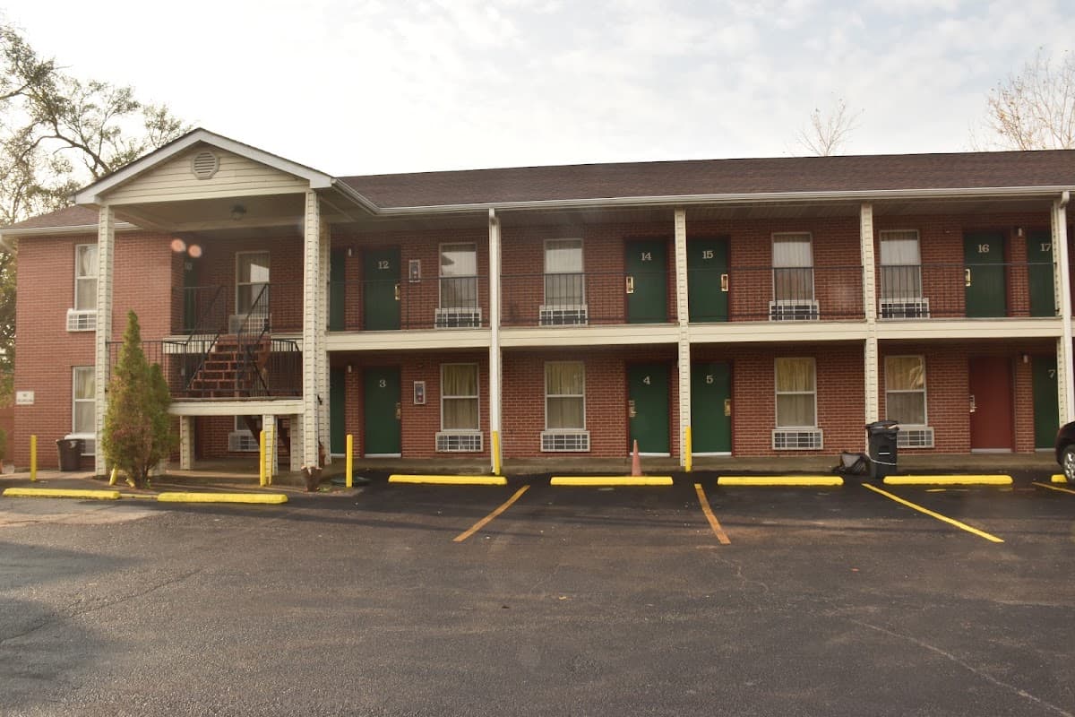First Western Inn, Hotel in Alorton