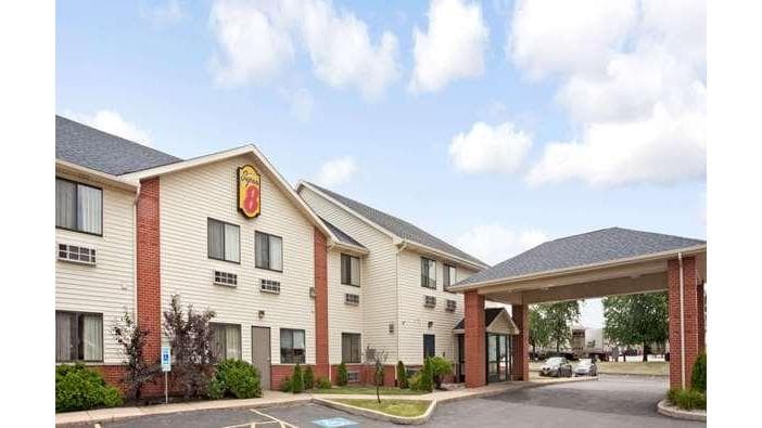 Super 8 by Wyndham Monee, Motel in Monee