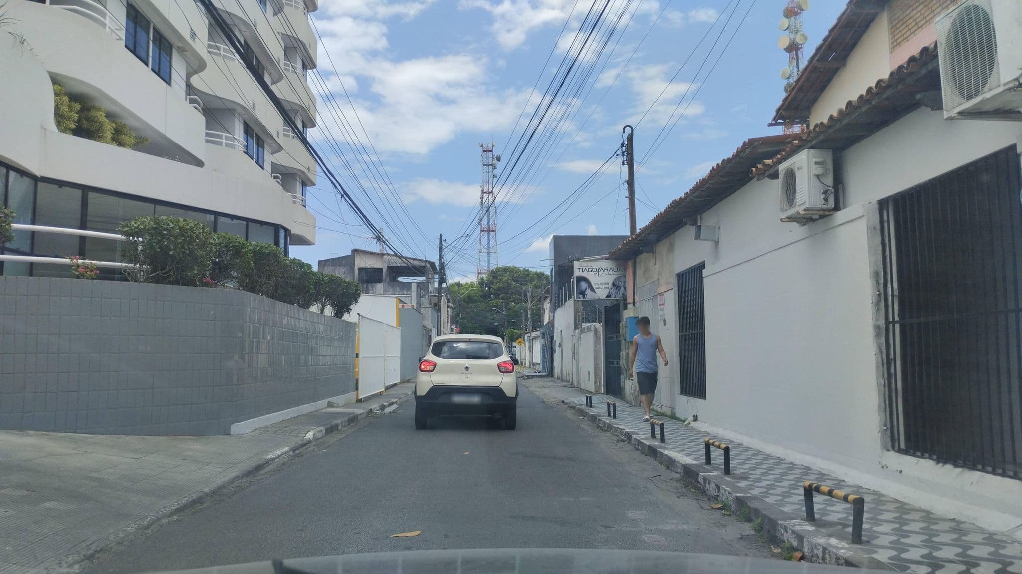 Street view near Classe Apart Hotel, Feira de Santana — © Kaart_Local (CC BY-SA · Mapillary)