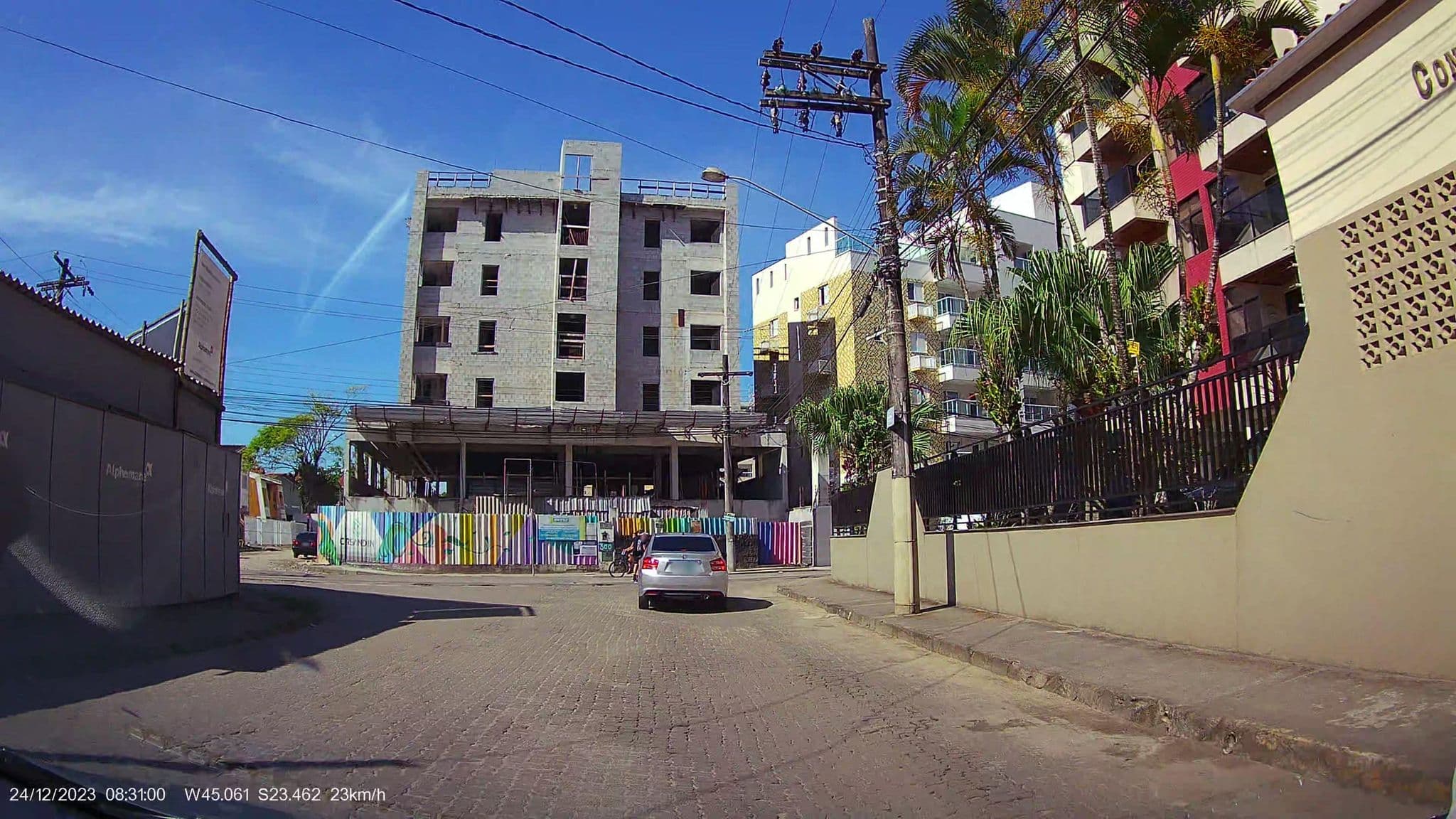Street view near Pousada dos Suricatos, Ubatuba — © WoL4p7oR (CC BY-SA · Mapillary)