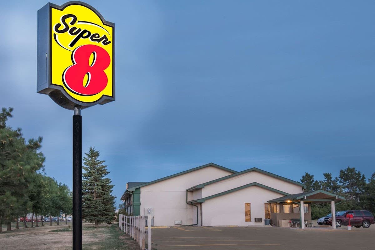 Super 8 by Wyndham Miller, Motel in Miller