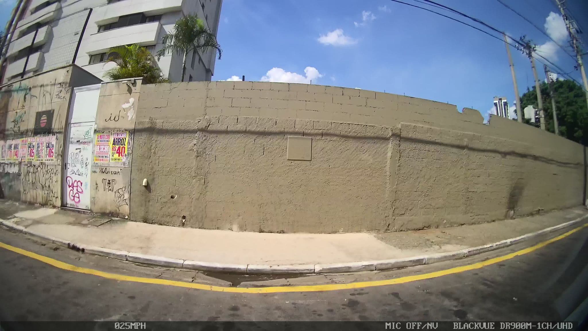 Street view near Comfort Nova Paulista, Vila Mariana — © kaart_4 (CC BY-SA · Mapillary)