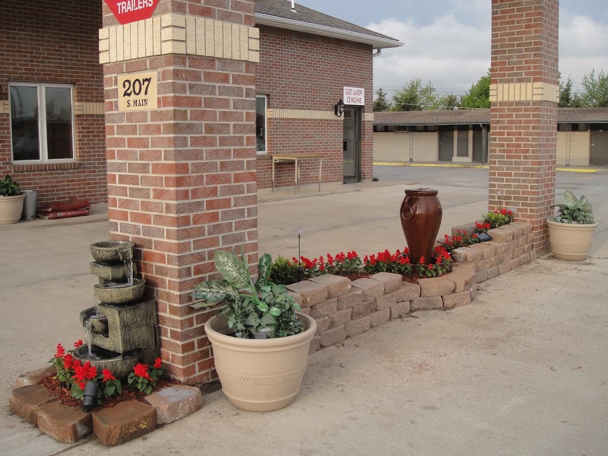 Trails West Motel, Motel in South Hutchinson