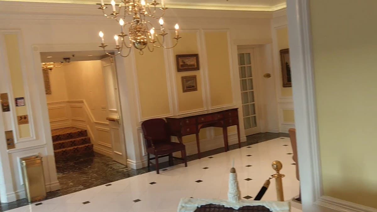 Molly Pitcher Inn, Hotel in Red Bank