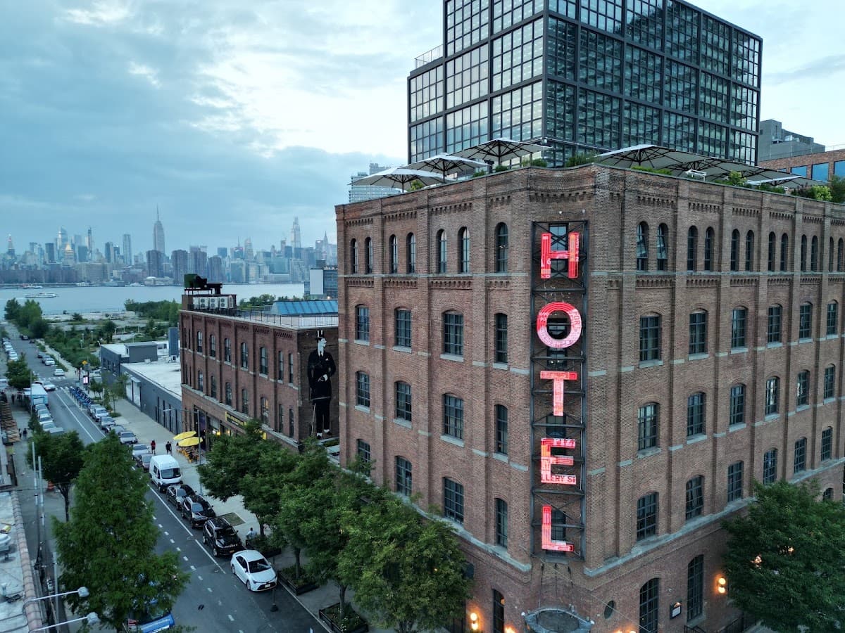 Wythe Hotel, Hotel in Greenpoint