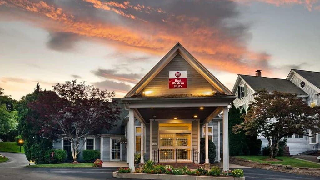 BEST WESTERN Plus Cold Spring, Hotel in North Plymouth