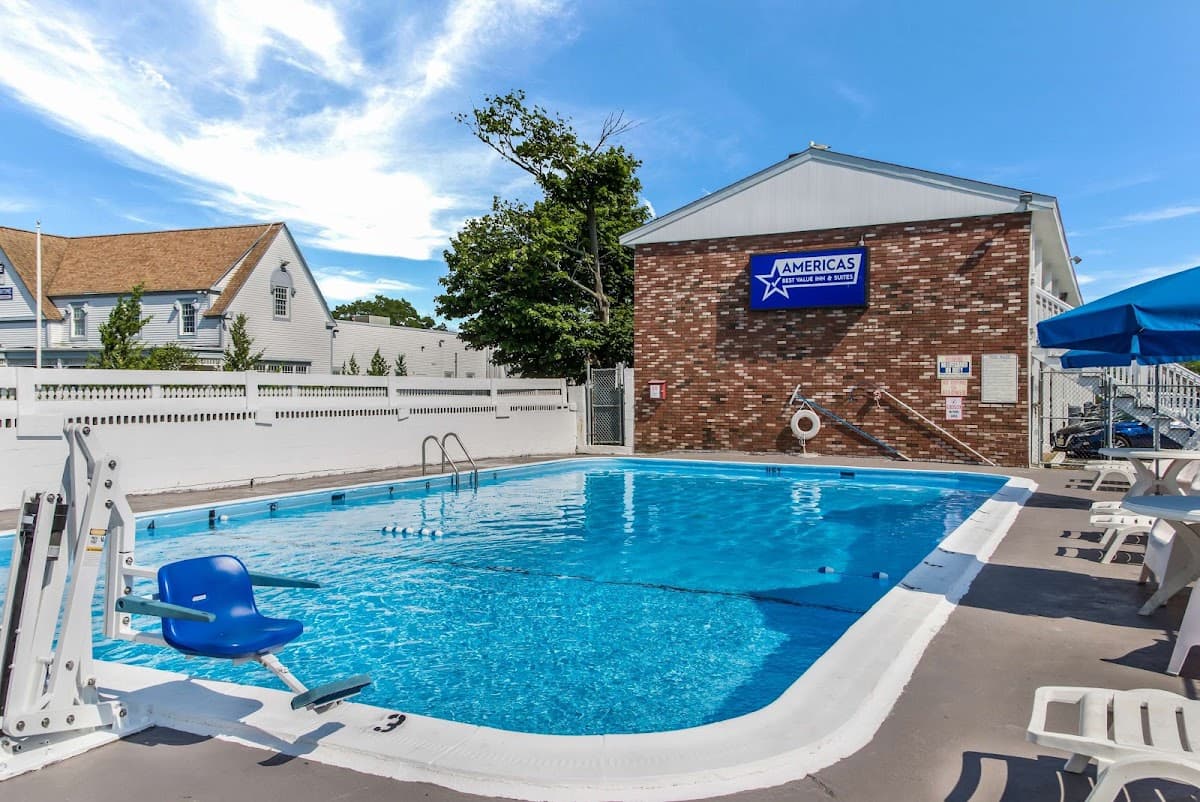 Americas Best Value Inn & Suites / Hyannis, Motel in Hyannis