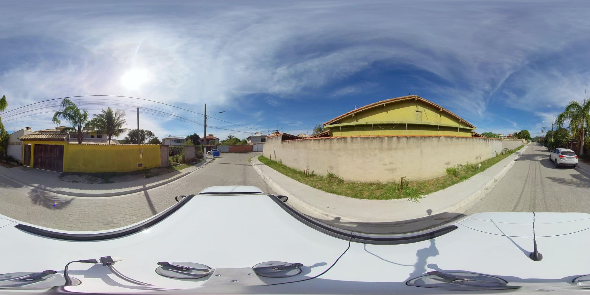 Street view near La Tana del Tano, Armação dos Búzios — © 360 (CC BY-SA · Mapillary)
