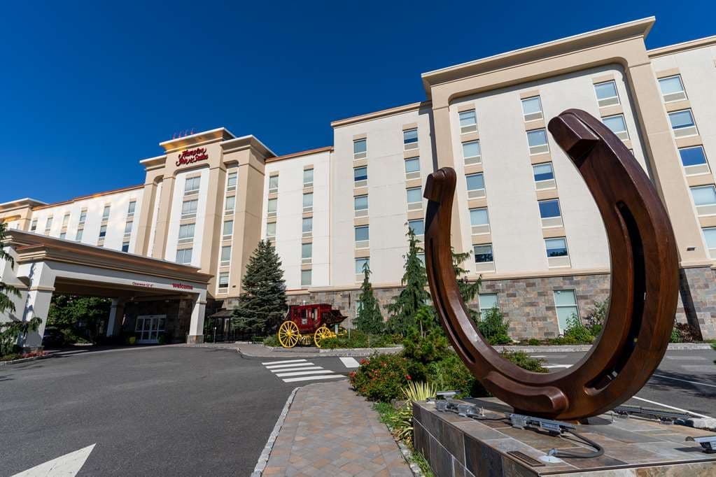 Hampton Inn & Suites Staten Island, Hotel in New Springville