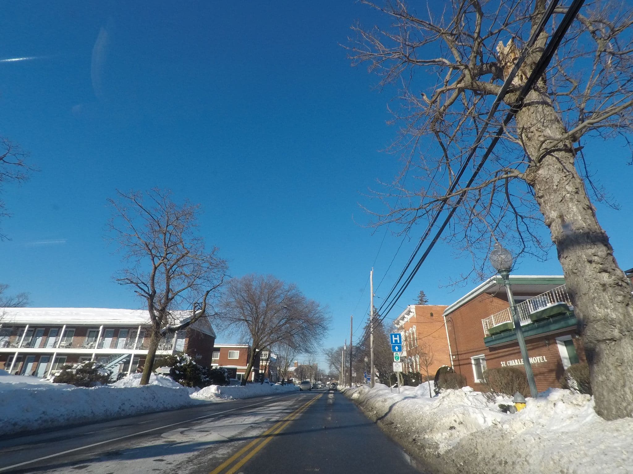 Street view near The Springs Motel, Saratoga Springs — © nfgusedautoparts (CC BY-SA · Mapillary)