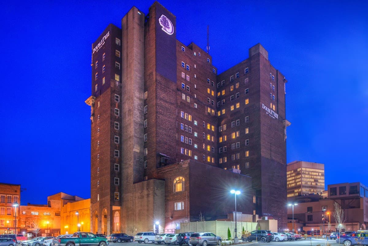 DoubleTree by Hilton, Hotel in Utica