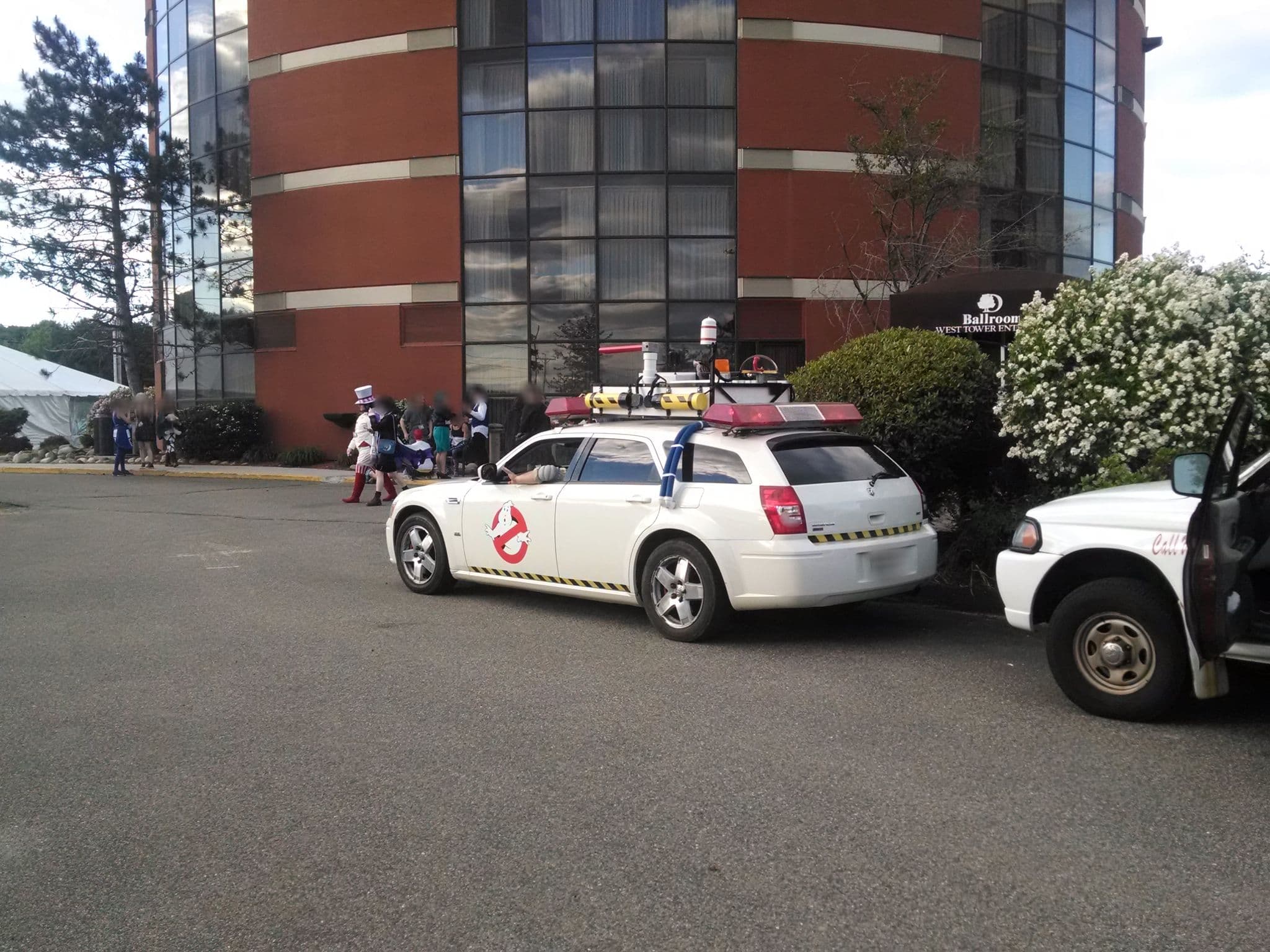 Street view near DoubleTree, South Portland Gardens — © rickerg (CC BY-SA · Mapillary)