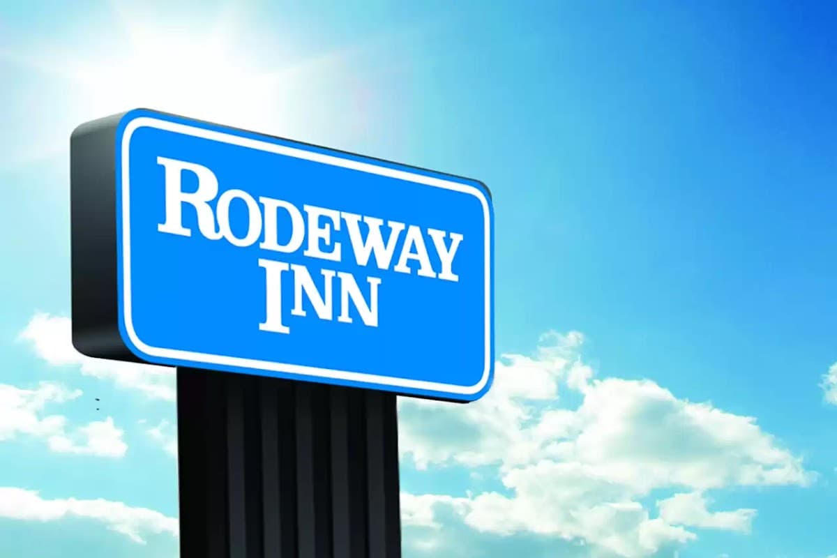 Rodeway Inn, Motel in Adams