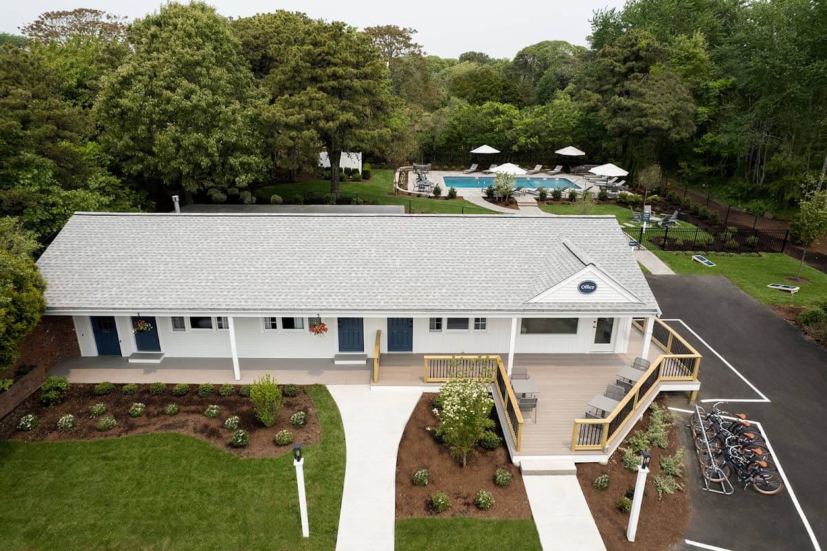 Greyfinch Chatham Inn, Hotel in West Chatham