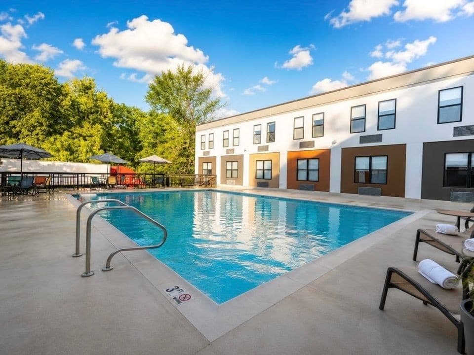 Red Roof Inn, Hotel in Middleborough
