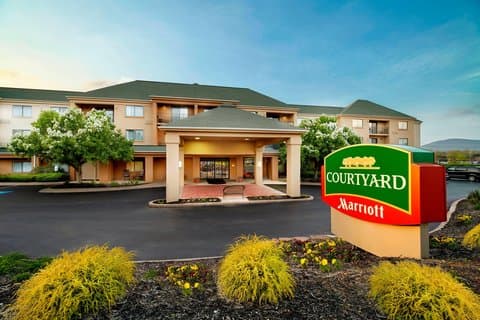 Courtyard by Marriott State College, Hotel in State College