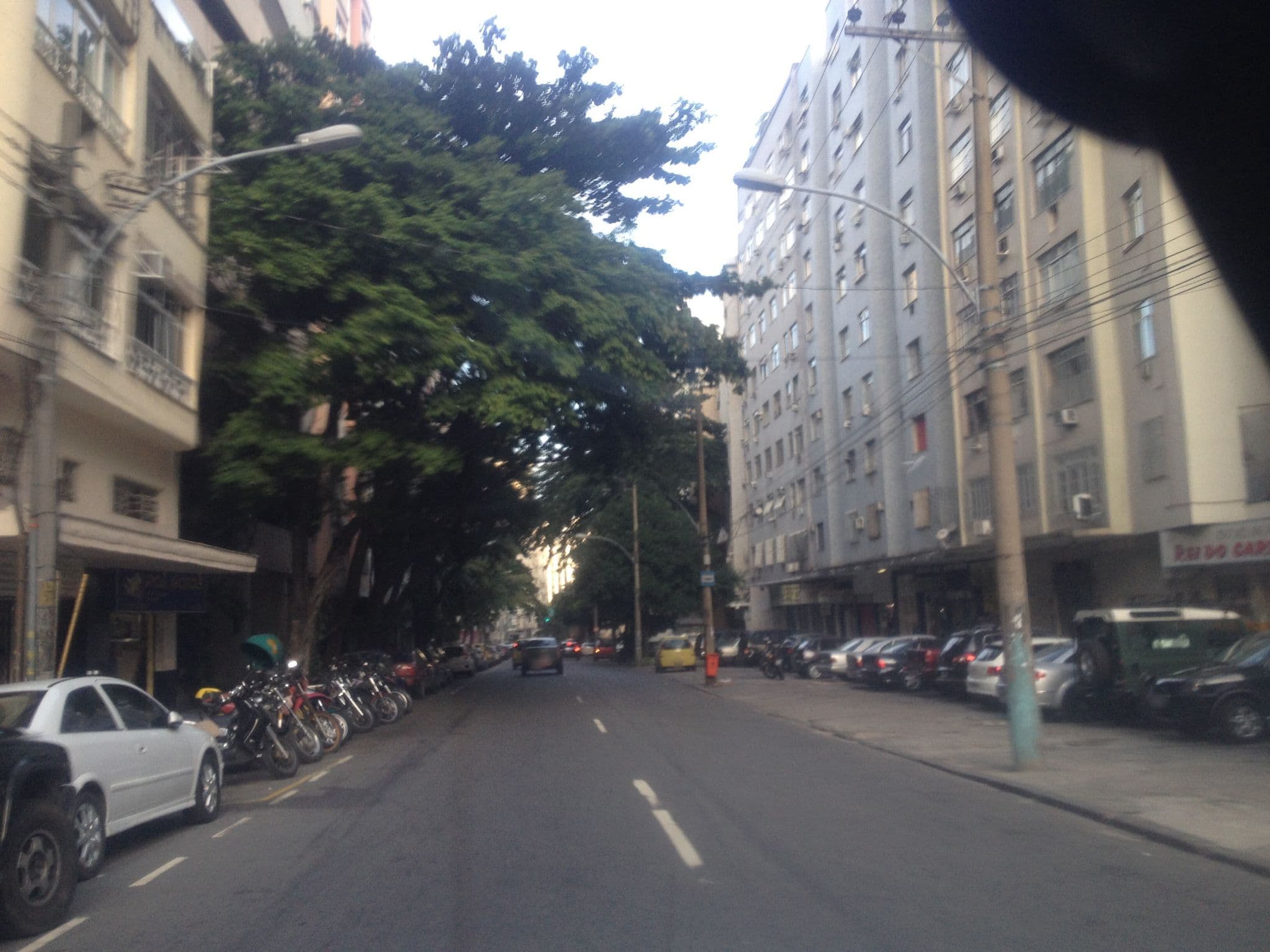 Street view near Hercu's Hostel, Copacabana — © vialma (CC BY-SA · Mapillary)