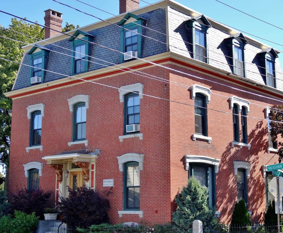 Morrill Mansion Bed and Breakfast, Bed & Breakfast in South Portland