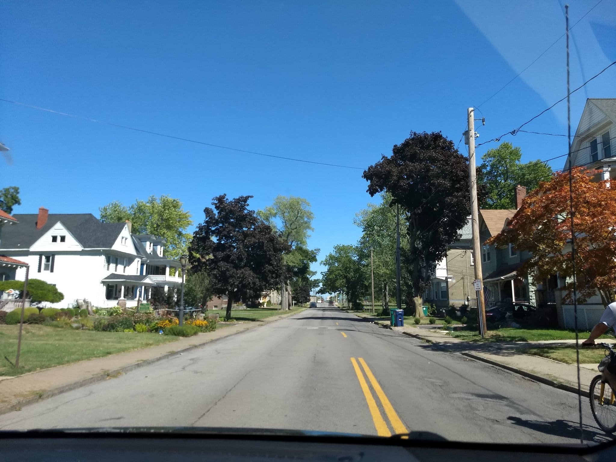 Street view near The Hanover House Bed & Breakfast, Niagara Falls