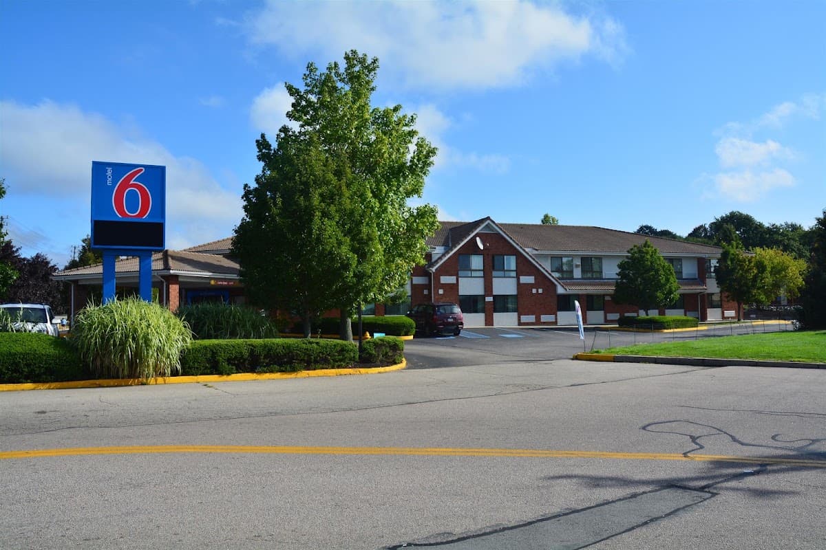 Motel 6 Newport, Motel in Newport East