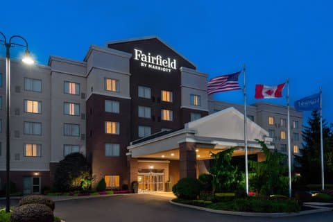 Fairfield Inn & Suites Buffalo Airport, Hotel in Williamsville