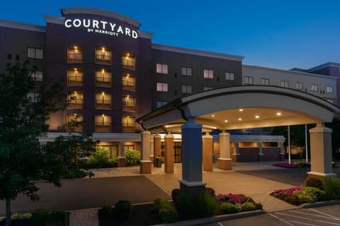 Courtyard Buffalo Airport, Hotel in Williamsville