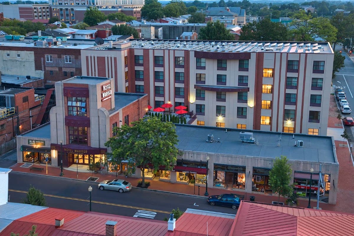 Hotel Warner, Hotel in West Chester