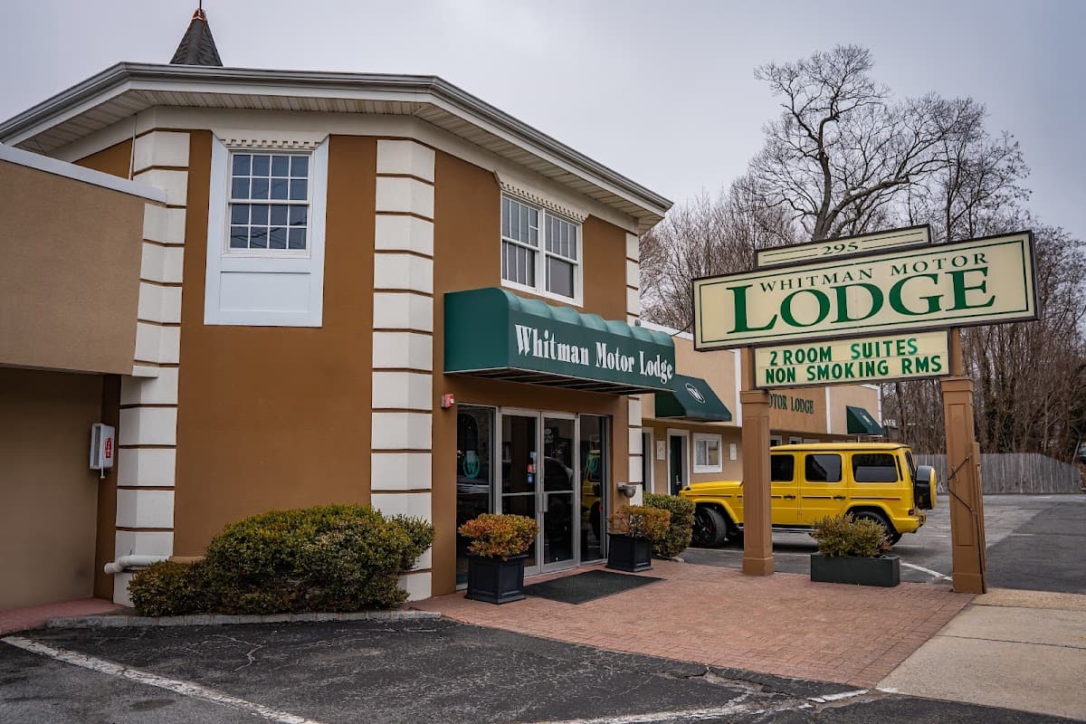 Whitman Motor Lodge, Motel in South Huntington