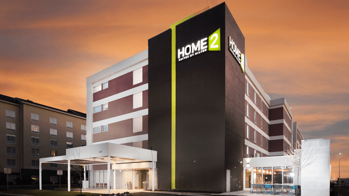 Home2 Suites by Hilton Newark Airport, Hotel in Newark