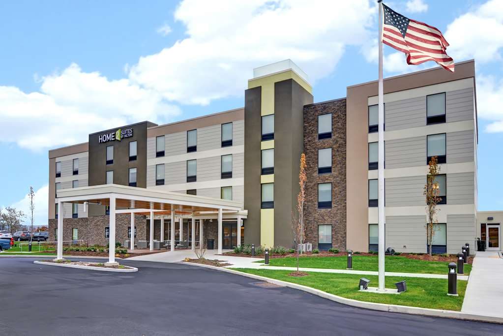 Home2 Suites by Hilton Dickson City Scranton, Hotel in Chinchilla