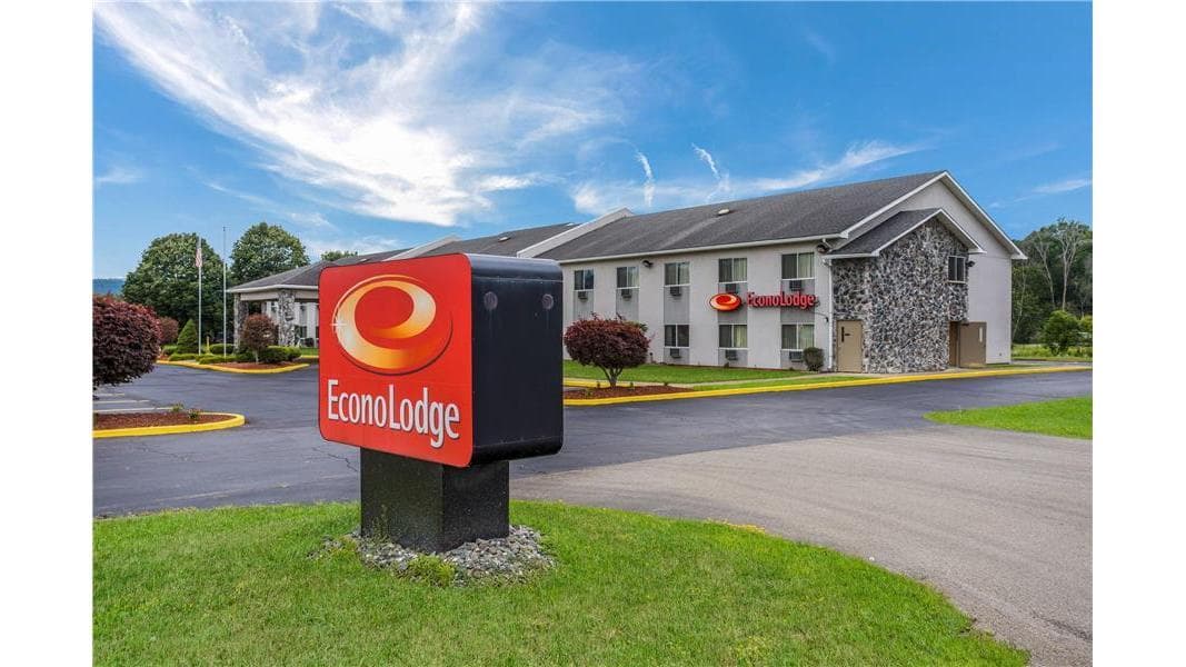 Econo Lodge Painted Post, Motel in Gang Mills