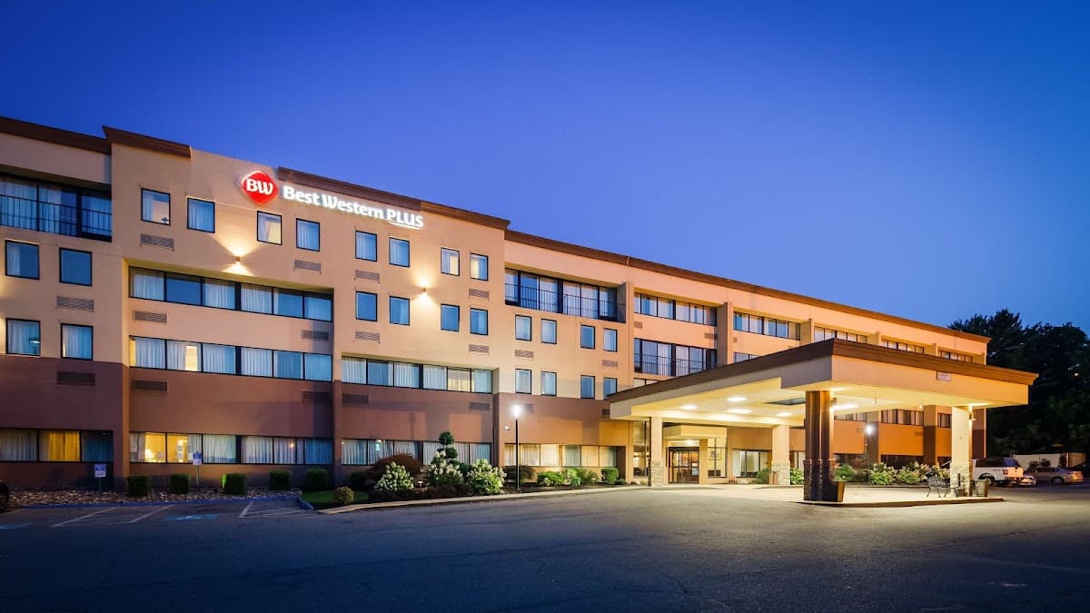 Best Western Plus Reading Inn & Suites, Hotel in Shillington