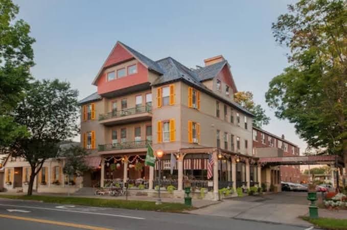 The Inn at Saratoga, Hotel in Saratoga Springs