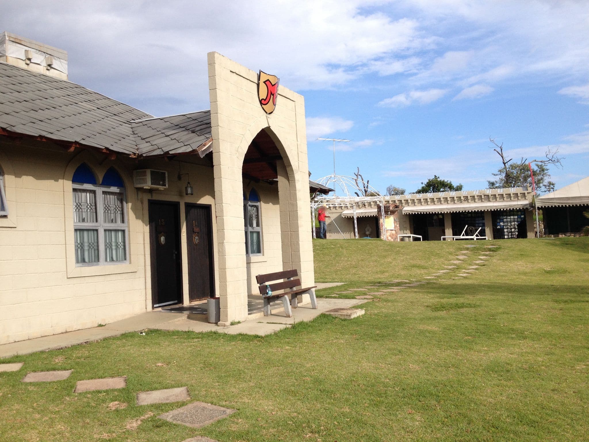 Street view near Pousada Camelot, Alto Paraíso de Goiás — © linhares (CC BY-SA · Mapillary)