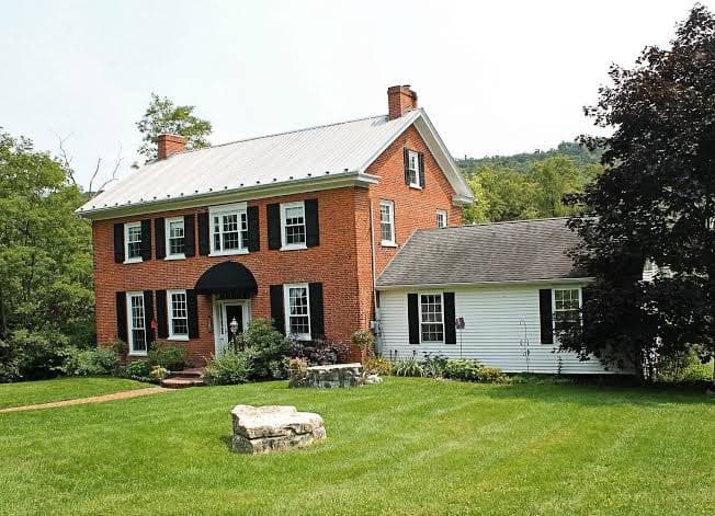 Limestone Inn, Guesthouse in Pine Grove Mills
