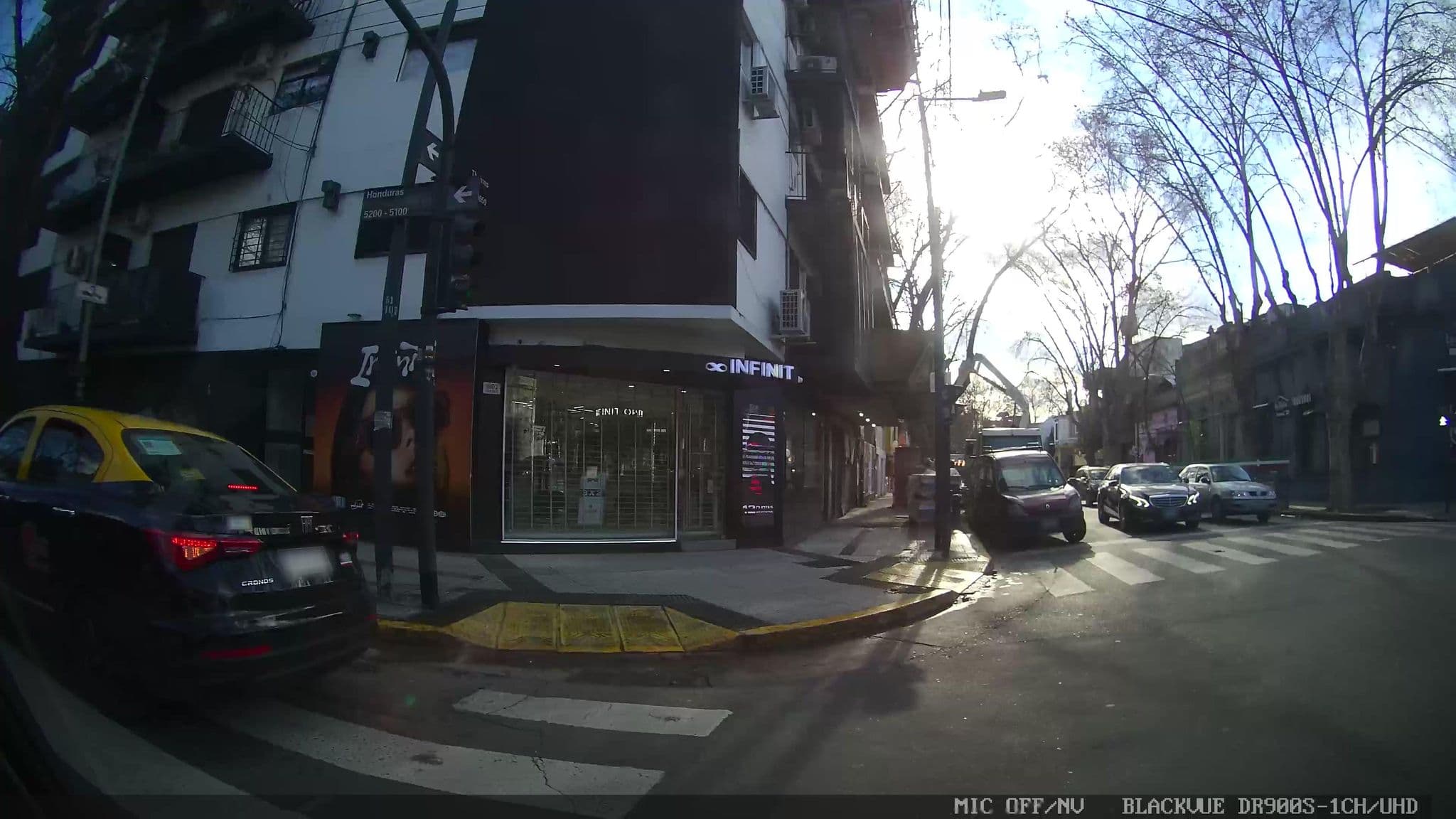 Street view near L'Hotel Palermo, Colegiales — © kaart_3 (CC BY-SA · Mapillary)