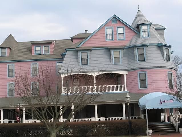 The Grenville Hotel & Restaurant, Hotel in Point Pleasant Beach