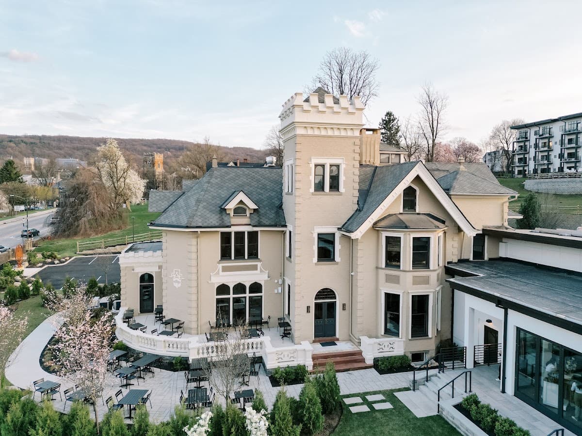 The Wilbur Mansion, Guesthouse in Fountain Hill