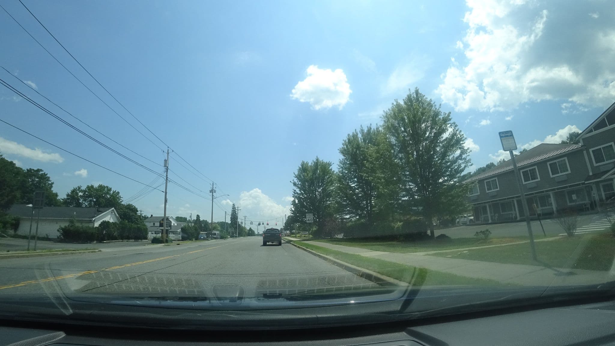 Street view near Red Roof Inn, Glens Falls North — © giblet (CC BY-SA · Mapillary)