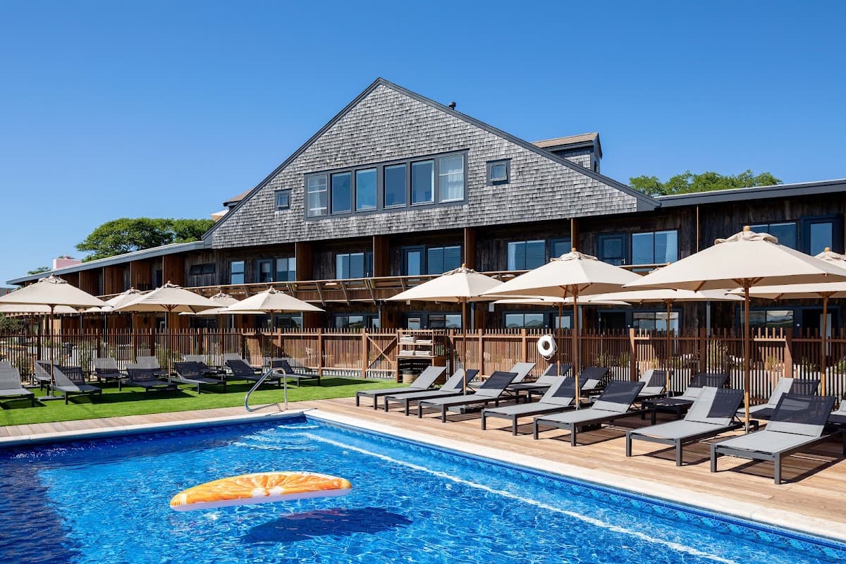 AWOL, Motel in Provincetown