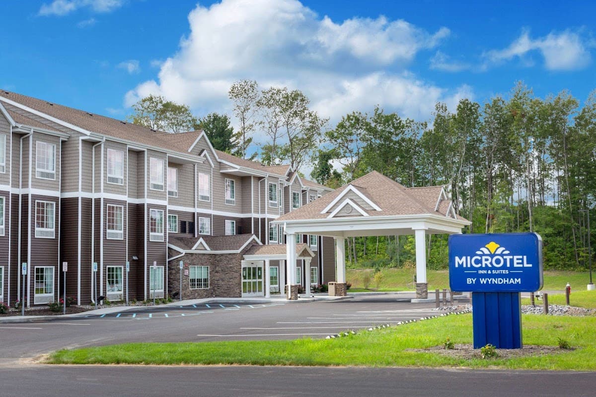 Microtel Inn & Suites by Wyndham Amsterdam, Hotel in Amsterdam